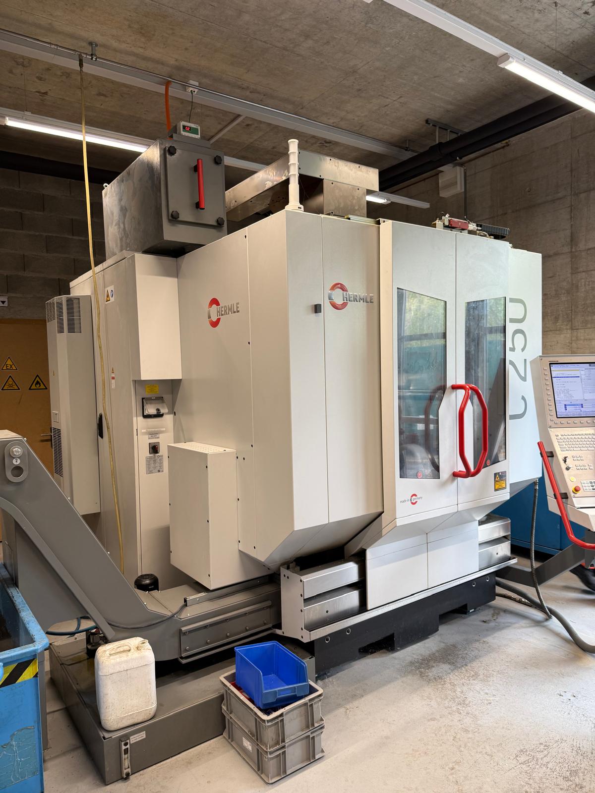 Centre d'usinage 5 axes Hermle C 250