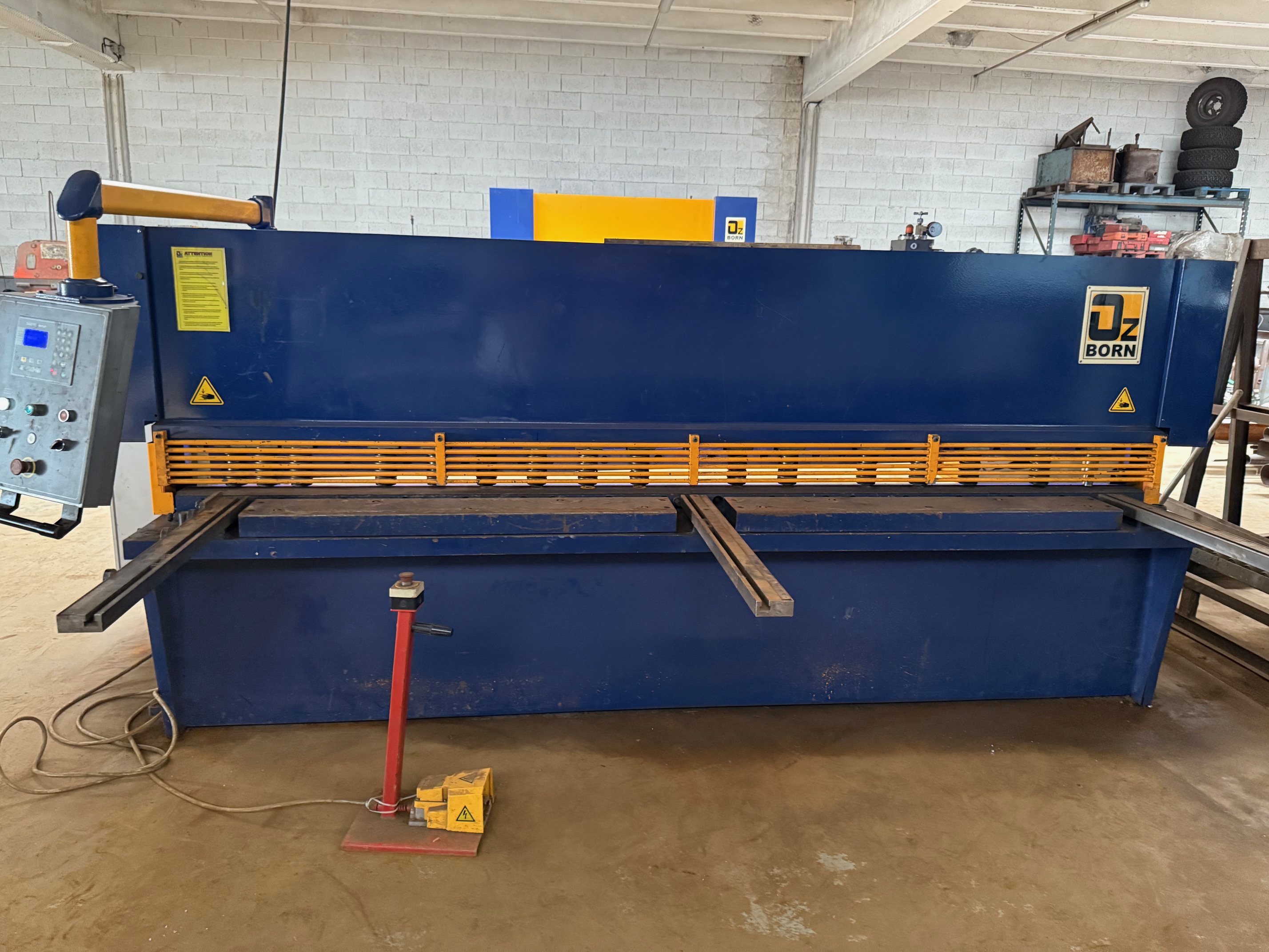 Cisaille guillotine hydraulique