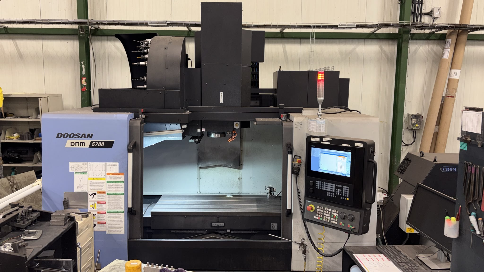 DOOSAN - DNM 5700